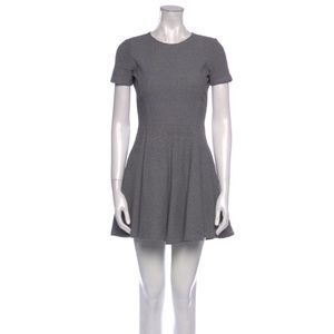 Theory crewneck dress • Gray • Sz 4